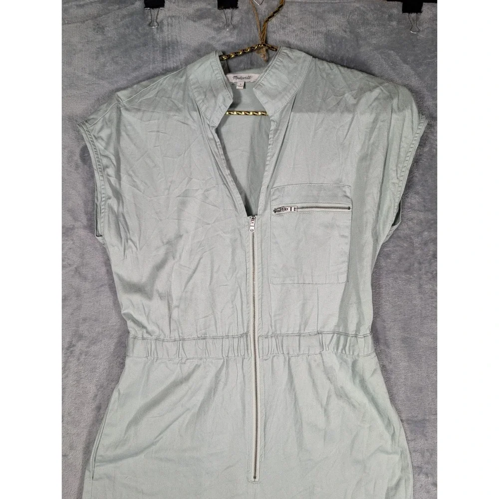 Madewell stylish sleeveless